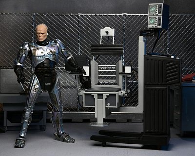 RoboCop Actionfigur Ultimate Battle Damaged RoboCop with Chair 18 cm