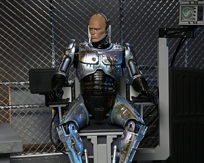 RoboCop Actionfigur Ultimate Battle Damaged RoboCop with Chair 18 cm